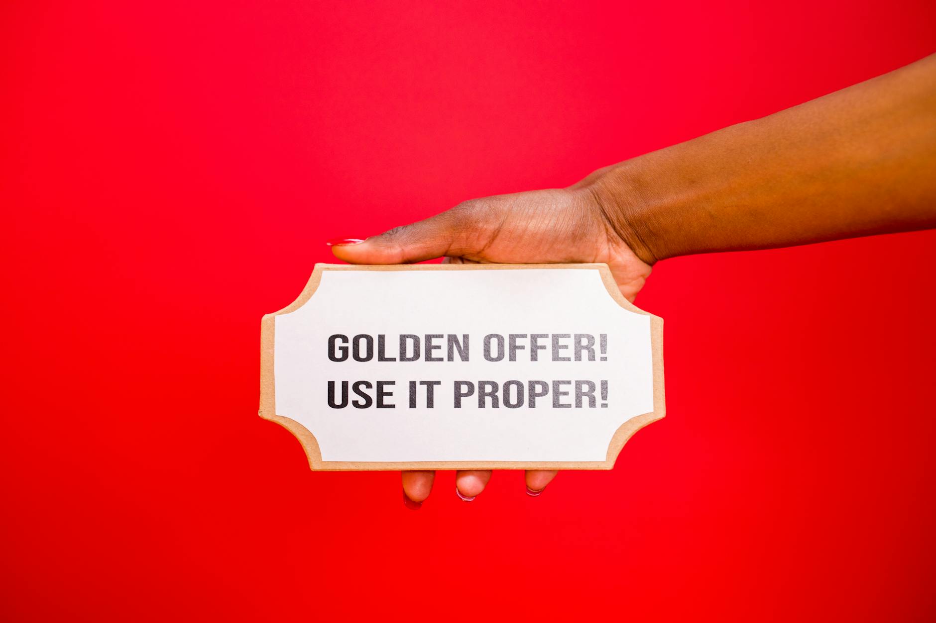 Dynamic commercial advertisement with professional color grading